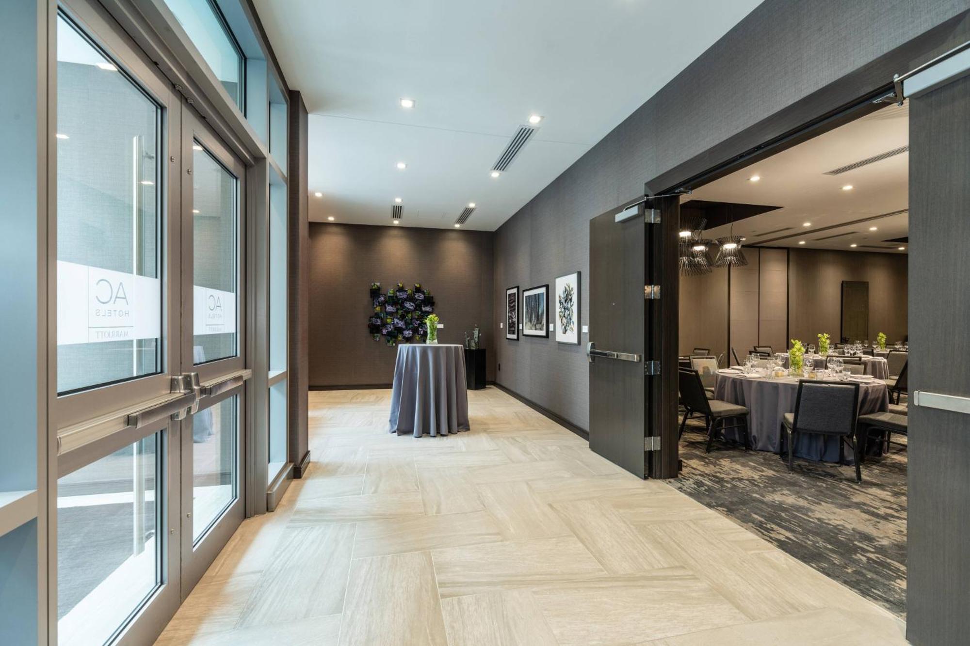 Ac Hotel By Marriott Boston Cleveland Circle Exterior foto